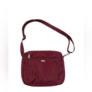 Travalon Cranberry Anti-theft RFID-blocking Zip Crossbody